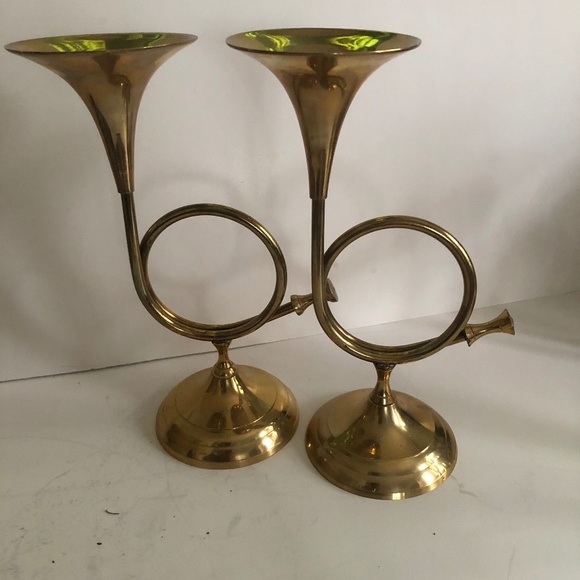 COPY - Vintage brass Trumpet candle holders. Gold horn candlesticks,  Christmas… - Picture 9 of 9